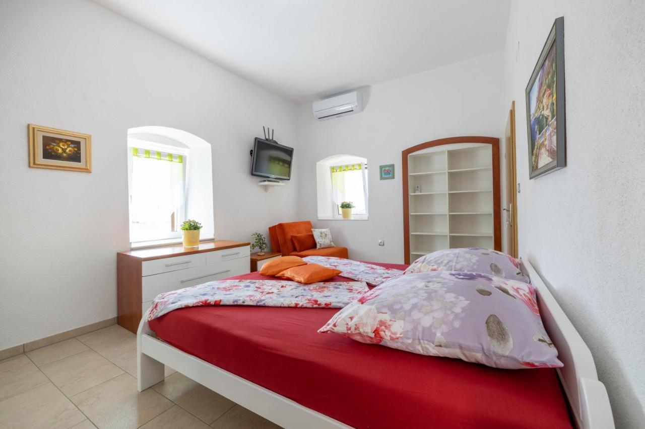מאקרסקה Apartmani Soldan מראה חיצוני תמונה