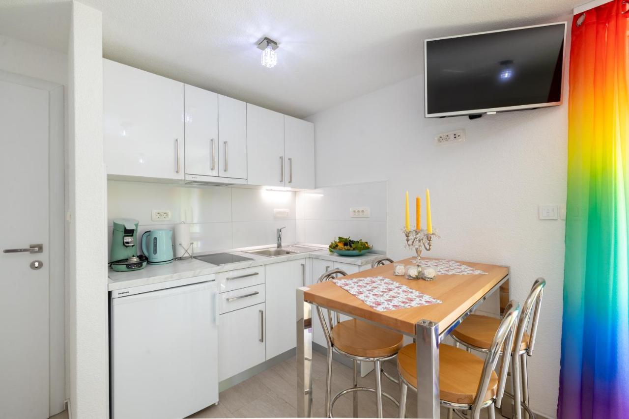 מאקרסקה Apartmani Soldan מראה חיצוני תמונה