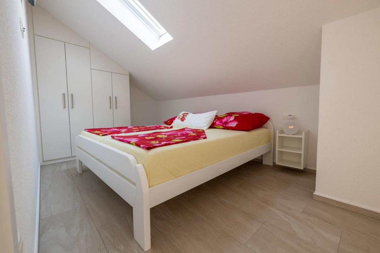 מאקרסקה Apartmani Soldan מראה חיצוני תמונה