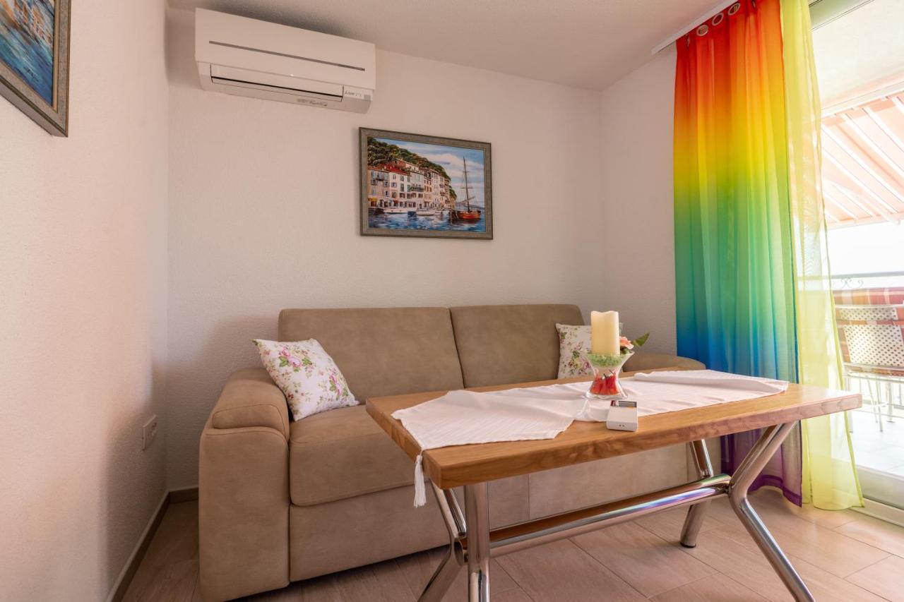 מאקרסקה Apartmani Soldan מראה חיצוני תמונה
