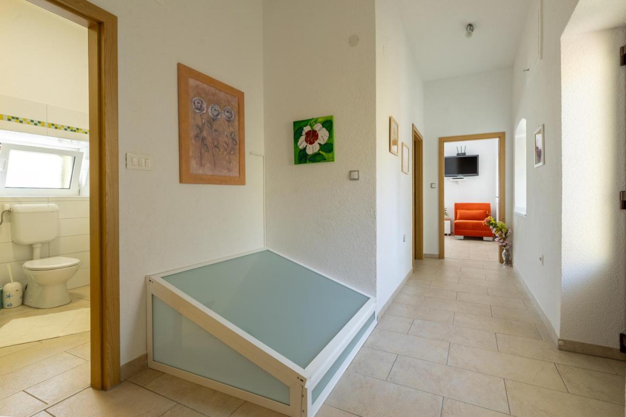 מאקרסקה Apartmani Soldan מראה חיצוני תמונה