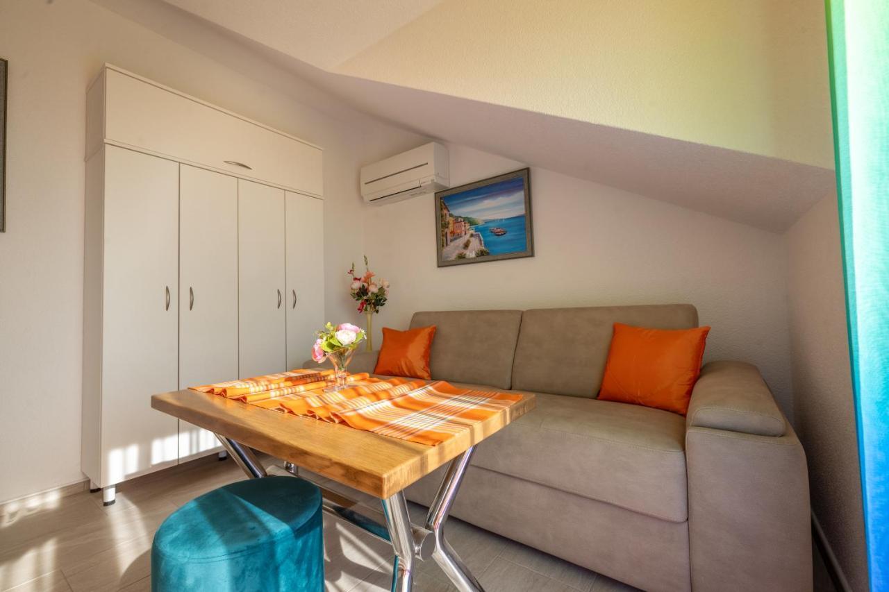 מאקרסקה Apartmani Soldan מראה חיצוני תמונה
