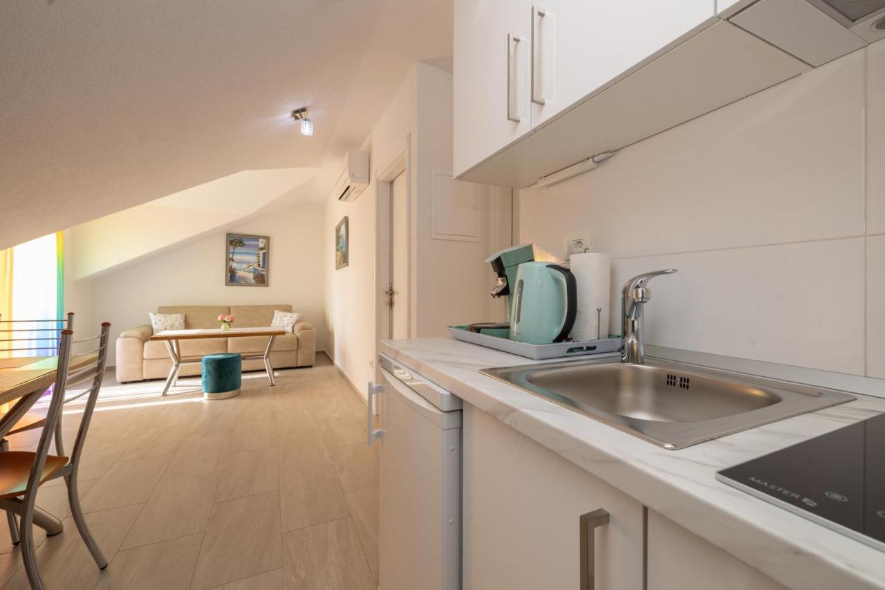 מאקרסקה Apartmani Soldan מראה חיצוני תמונה