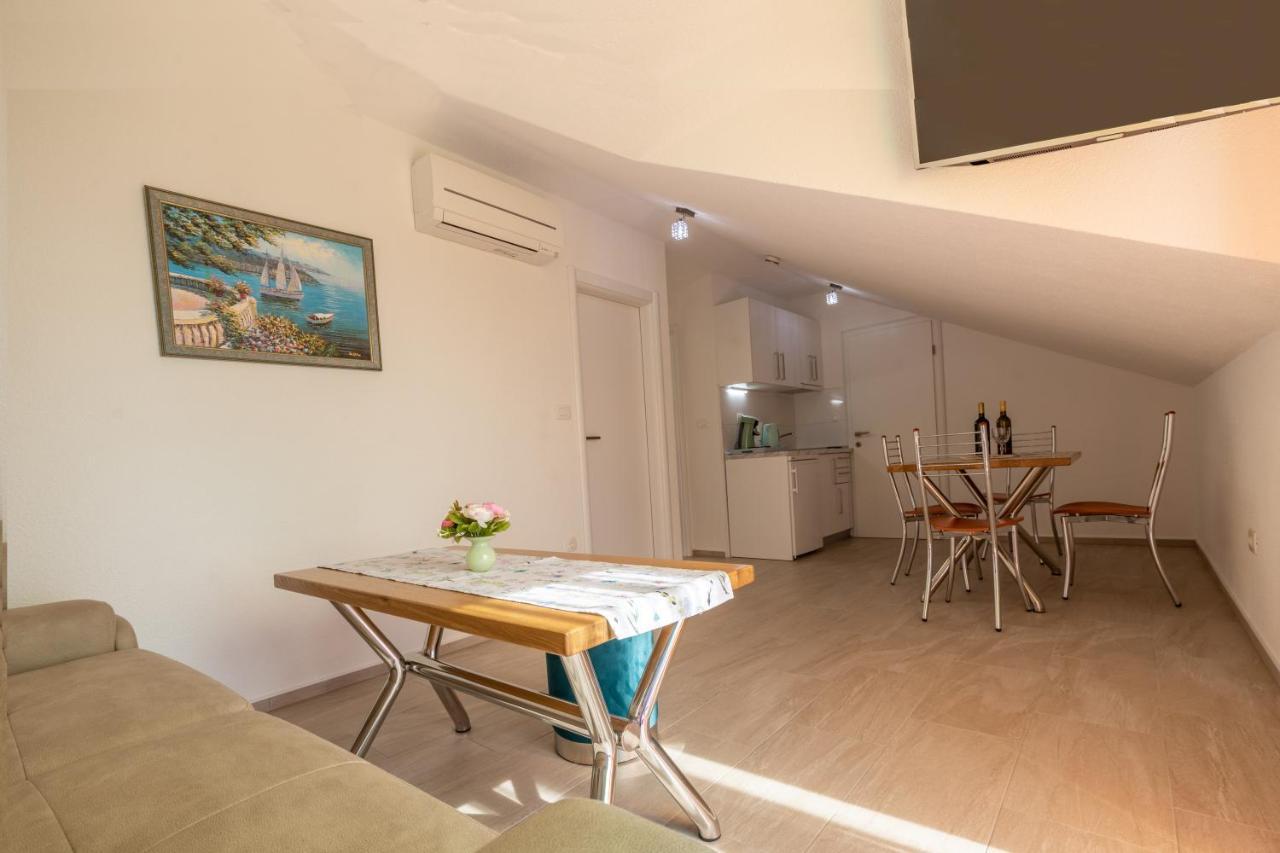 מאקרסקה Apartmani Soldan מראה חיצוני תמונה